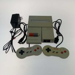 ●● Nintendo ニンテンドウ ニューファミリーコンピューター Cランク