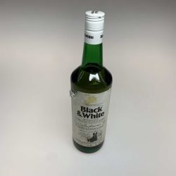 ●●  蒸留酒類 ウィスキー 760ml ブラック＆ホワイト 特級 43度 Bランク 未開栓