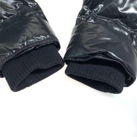  GUCCI グッチ ダウンジャケット SIZE 48 200610 Z4063 ブラック