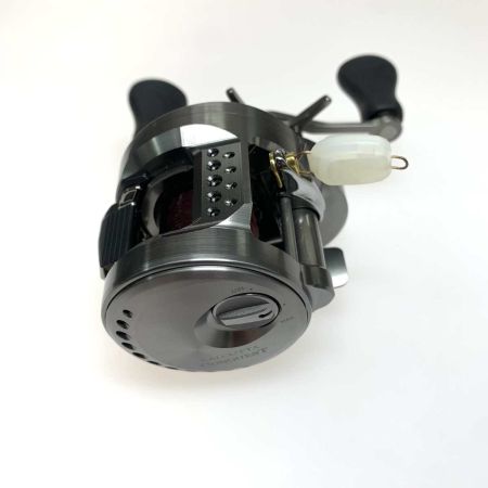  SHIMANO シマノ ベイトリール 23カルカッタコンクエスト BFS XG  045713