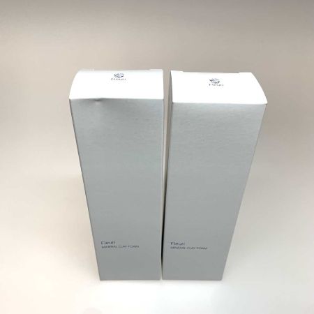   サニタリー用品 洗顔剤 フルリ ミネラルクレイフォーム 2本セット