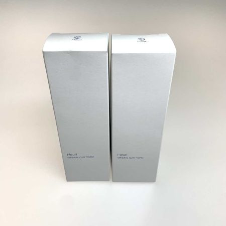   サニタリー用品 洗顔剤 フルリ ミネラルクレイフォーム 2本セット