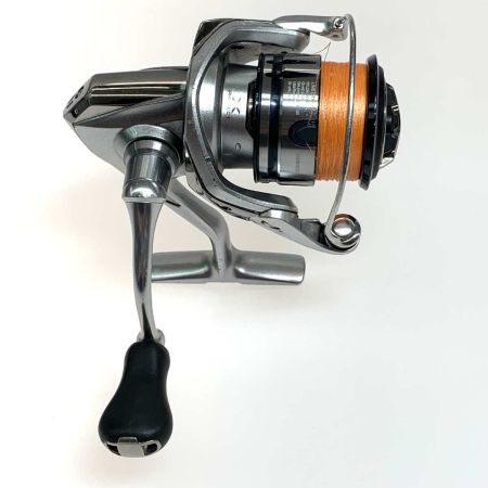  SHIMANO シマノ スピニングリール  19ストラディック C2000SHG  本体のみ 04014