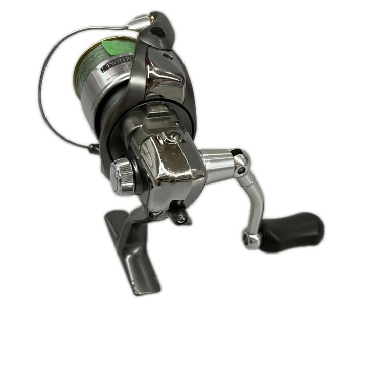 SHIMANO シマノ スピニングリール ツインパワー2500 本体のみ SC83E