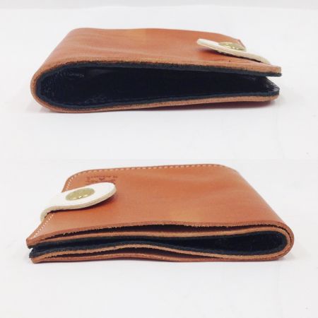  IL BISONTE イルビゾンテ ジャパンエクスクルーシブコレクションパート1 財布 キャメル×ホワイト x カーキ 現状渡し