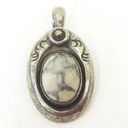 〇〇 ARIZONA FREEDOM アリゾナフリーダム ペンダントトップ　ブレッシングトップ ホワイト Bランク