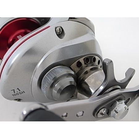 中古】 DAIWA ダイワ TD ZILLION ジリオン ベイトリール 右ハンドル