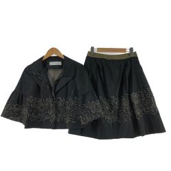 〇〇 UNSPECK レディース スーツ 花柄 サイズ38 ブラック×ゴールド Bランク