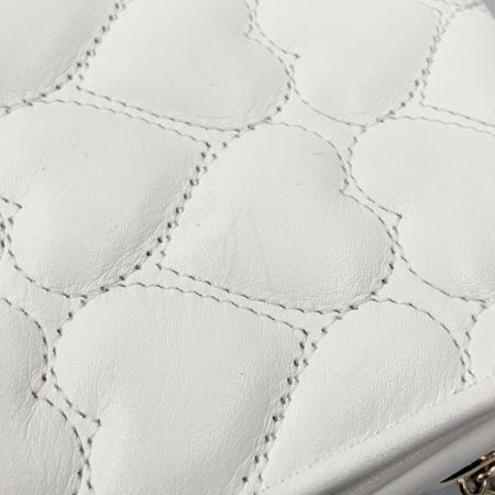  MOSCHINO モスキーノ キルティング ハート チェーン ショルダー バッグ ホワイト