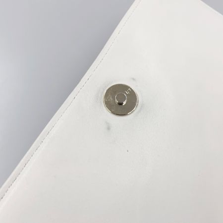  MOSCHINO モスキーノ キルティング ハート チェーン ショルダー バッグ ホワイト