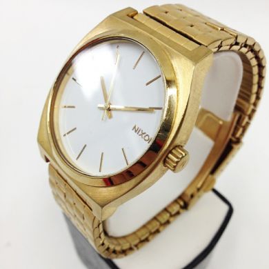 販売日本NIXON時計セット　18本まとめ売り　新品多数　アルミケース付き 時計