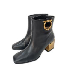  Salvatore Ferragamo サルヴァトーレフェラガモ ALBIANO ガンチーニ スクエアトゥ  ショートブーツ ブラック サイズ表記7 日本サイズ24.5 Bランク