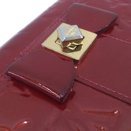  LOUIS VUITTON ルイヴィトン 長財布 ポルトフォイユ・サラ ヌー ヴェルニ ポムダムール M91499 レッド
