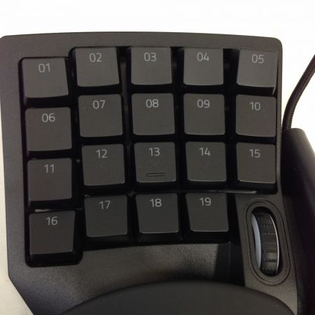  RAZER レイザー Tartarus Pro ゲーミングキーパット  RZ07-0311 ブラック