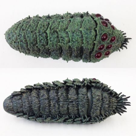   風の谷のナウシカ 王蟲 紅眼（可動） 蒼眼　2体セット ホビー フィギュア 