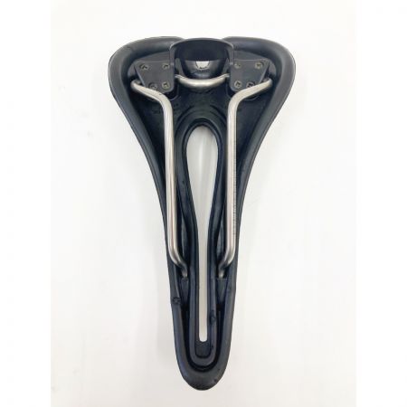  HELL セラ サドル HELL