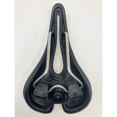  HELL セラ サドル HELL  ホワイト