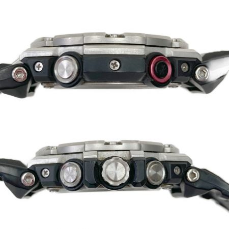  CASIO カシオ G-SHOCK Gショック G-STEEL 腕時計 GST-B100 シルバー x ブラック