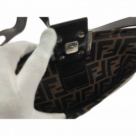  FENDI フェンディ ズッカ ショルダーバッグ 2288-26566-008 ブラウン