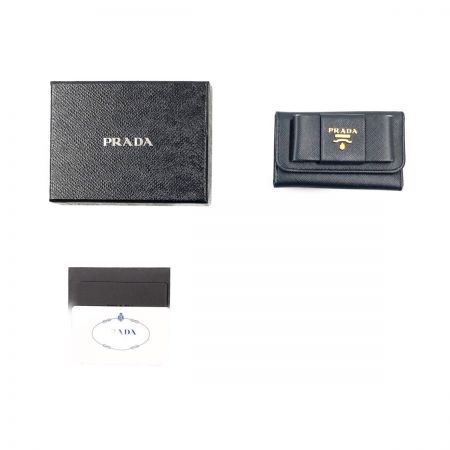  PRADA プラダ 6連キーケース リボンモチーフ サフィアーノ・フィオッコ  ネイビー