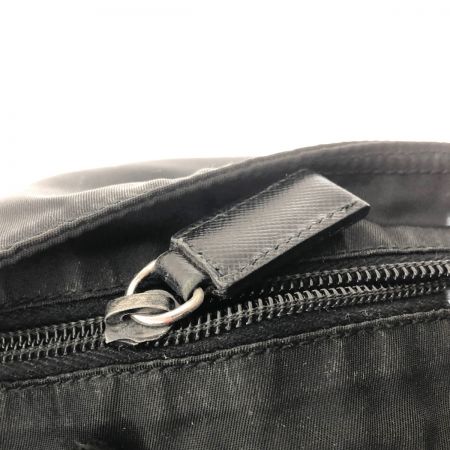  PRADA プラダ ナイロン ショルダーバッグ  ブラック