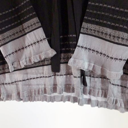  Leilian レリアン レディース Vネックニット サイズ13+ チャコールグレー リボン付き 裾袖グレーフリル