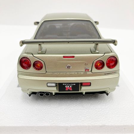  AUTOart NISSAN SKYLINE GT-R R34 V-SPEC Ⅱ ミレニアムジェイド 1/18 77404