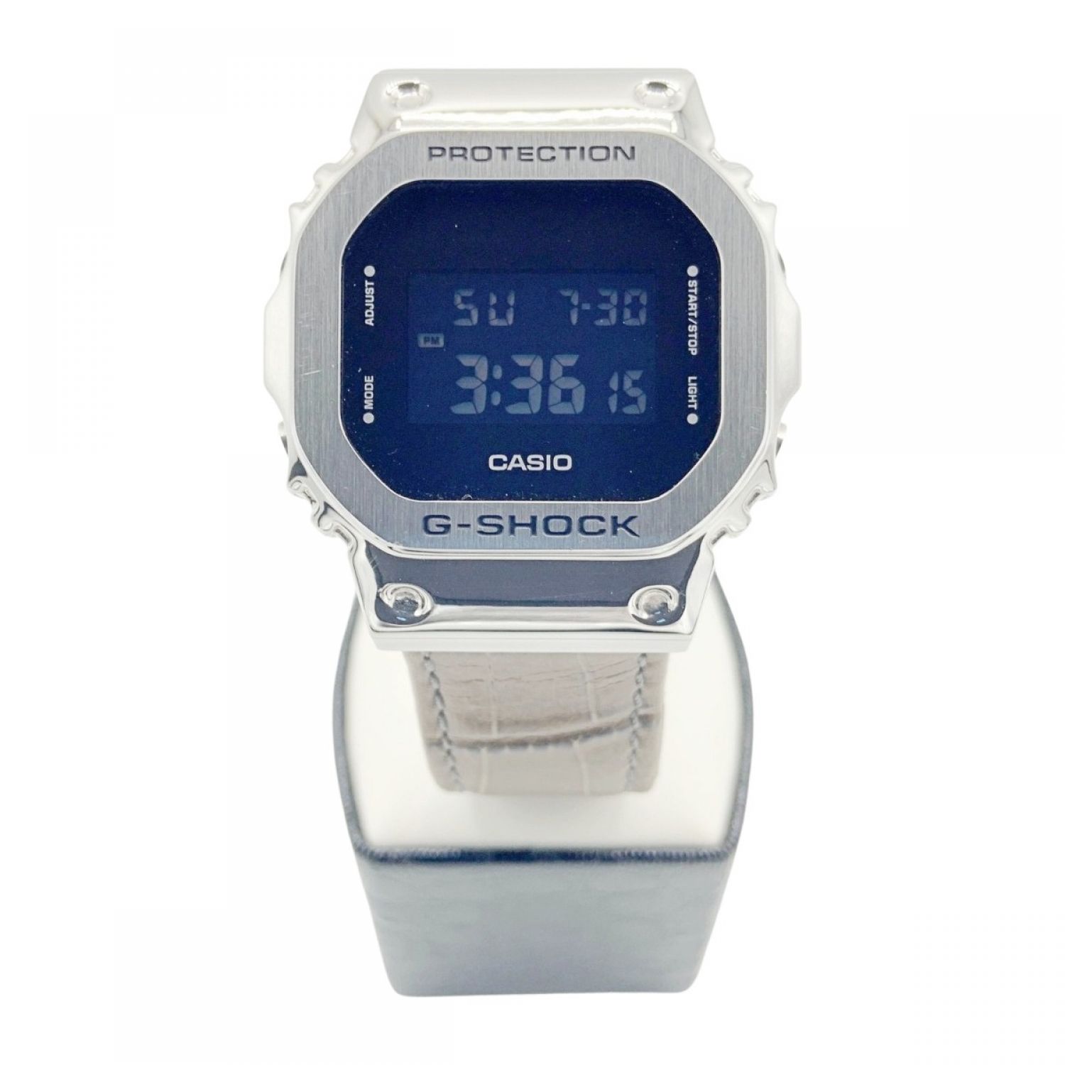 中古】 CASIO カシオ G-SHOCK Ｇショック 腕時計 GM-5600-1JF シルバー