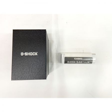  CASIO カシオ G-SHOCK Ｇショック 腕時計 GM-5600 シルバー