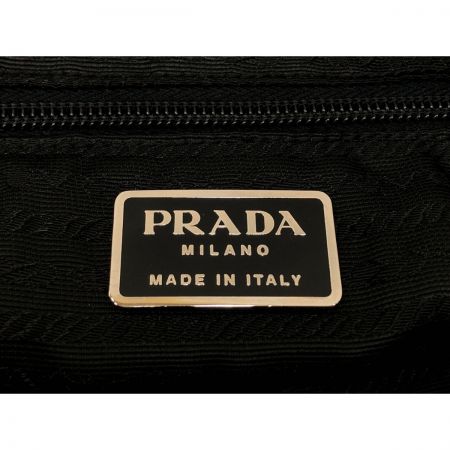  PRADA プラダ リュック デイパック ロゴプレート  ブラック