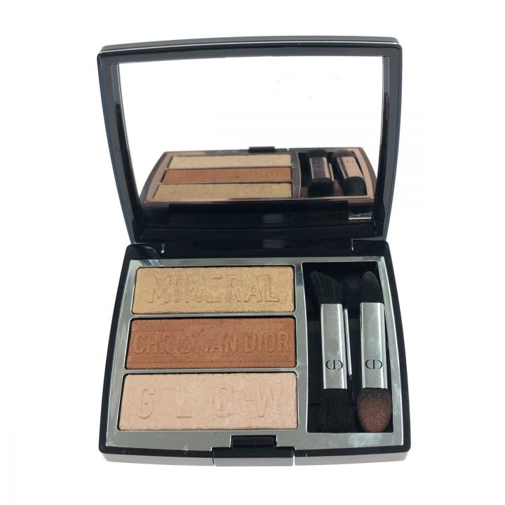 Dior アイシャドウ トリオブリックパレット 733 コーラルグロウ