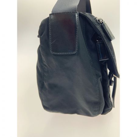 PRADA プラダ ナイロン メッセンジャーバッグ ショルダーバッグ