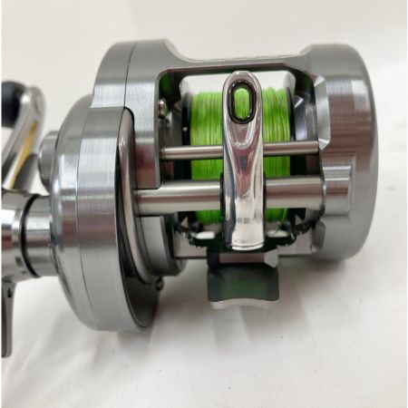  SHIMANO シマノ CALCUTTA CONQUEST 17カルカッタコンクエスト BFSHG 右 03675  ベイトリール