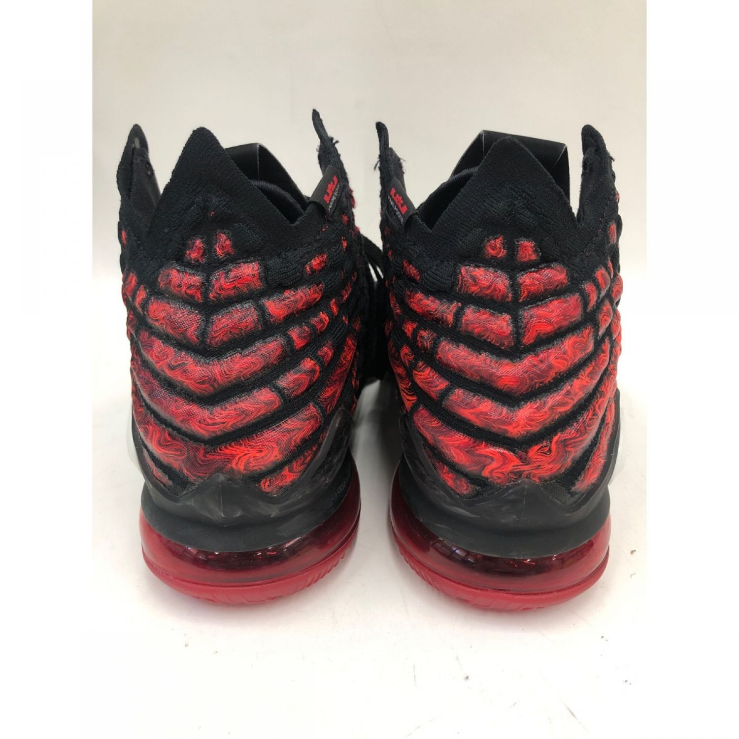 中古】 NIKE ナイキ 靴 バスケットボール LEBRON 17 26.5cm BQ3177-006