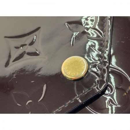  LOUIS VUITTON ルイヴィトン モノグラム ヴェルニ ポルトフォイユ ジャンヌ レディース 二つ折り長財布 M61688 エンジ