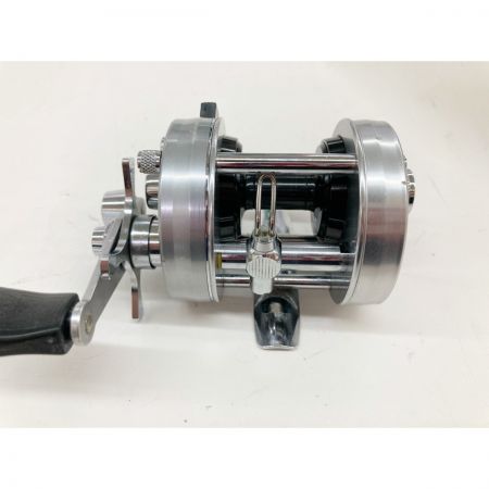  Abu Garcia アブガルシア Ambassadeur SWEDEN リール 番手不明 ジャンク品