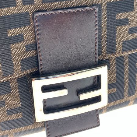  FENDI フェンディ ズッカ柄 マンマバケット セミショルダーバッグ 26424 ブラウン