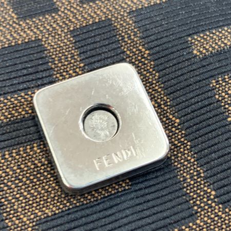  FENDI フェンディ ズッカ柄 マンマバケット セミショルダーバッグ 26424 ブラウン