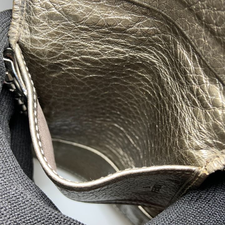 美品 FENDI ズッキーノ キャンバス 三つ折り財布 ベージュ　ヴィンテージ 美品 FENDI ズッキーノ キャンバス 三つ折り財布 ベージュ