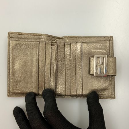  FENDI フェンディ ズッカ柄 二つ折り 短財布 ベージュ