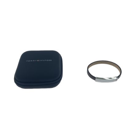  TOMMY HILFIGER トミーヒルフィガー バングル ブレスレット ブラック