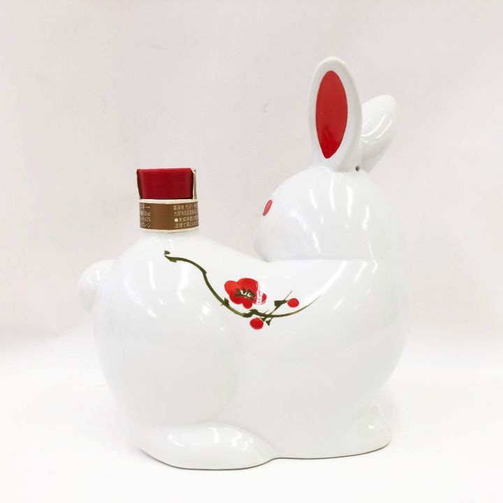 北海道内限定発送】 ROYAL サントリーローヤル 陶器ボトル 干支 兔 １２年 ウィスキー 600ml 43%  未開栓｜中古｜なんでもリサイクルビッグバン