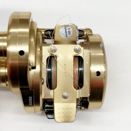  SHIMANO シマノ OCEA CONQUEST 15オシア コンクエスト 200PG 03352 リール
