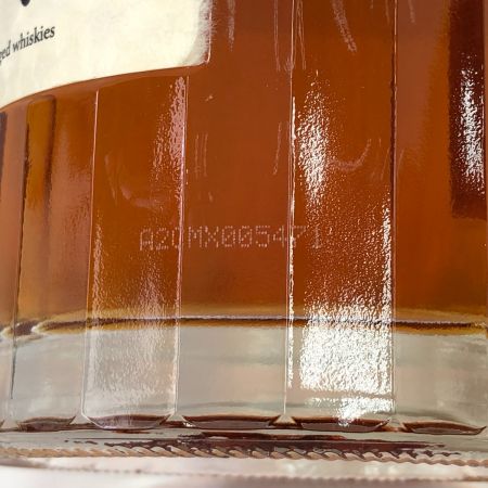 【北海道内限定発送】 HIBIKI サントリーヒビキ 響 17年 ウイスキー 700ml 43％ 未開栓