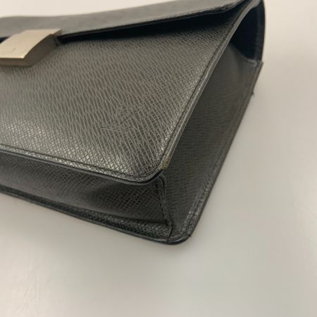  LOUIS VUITTON ルイヴィトン タイガ セレンガ セカンドバッグ M30782 ブラック