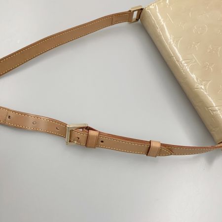  LOUIS VUITTON ルイヴィトン モノグラム ヴェルニ トンプソン ストリート ショルダーバッグ M91008 ベージュ