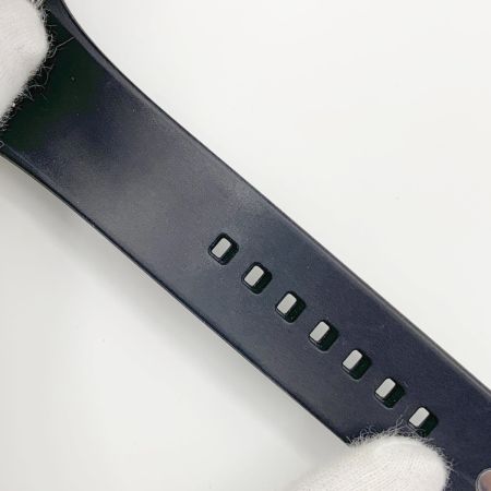  GUCCI グッチ シンク クォーツ 腕時計 YA137116 ブラック