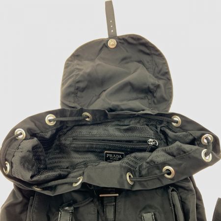  PRADA プラダ ロゴプレート ナイロン リュックサック ブラック