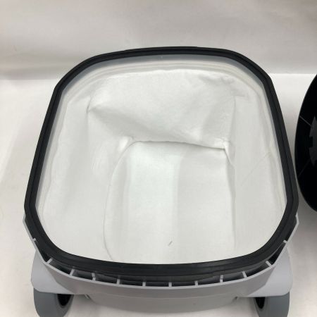  MAKITA マキタ 充電式 集じん機 乾湿両用 8L VC001G