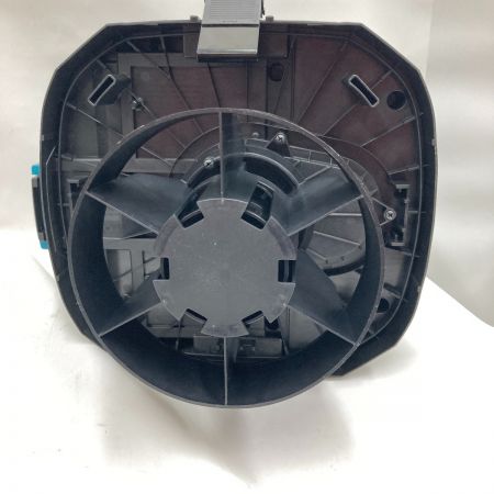  MAKITA マキタ 充電式 集じん機 乾湿両用 8L VC001G